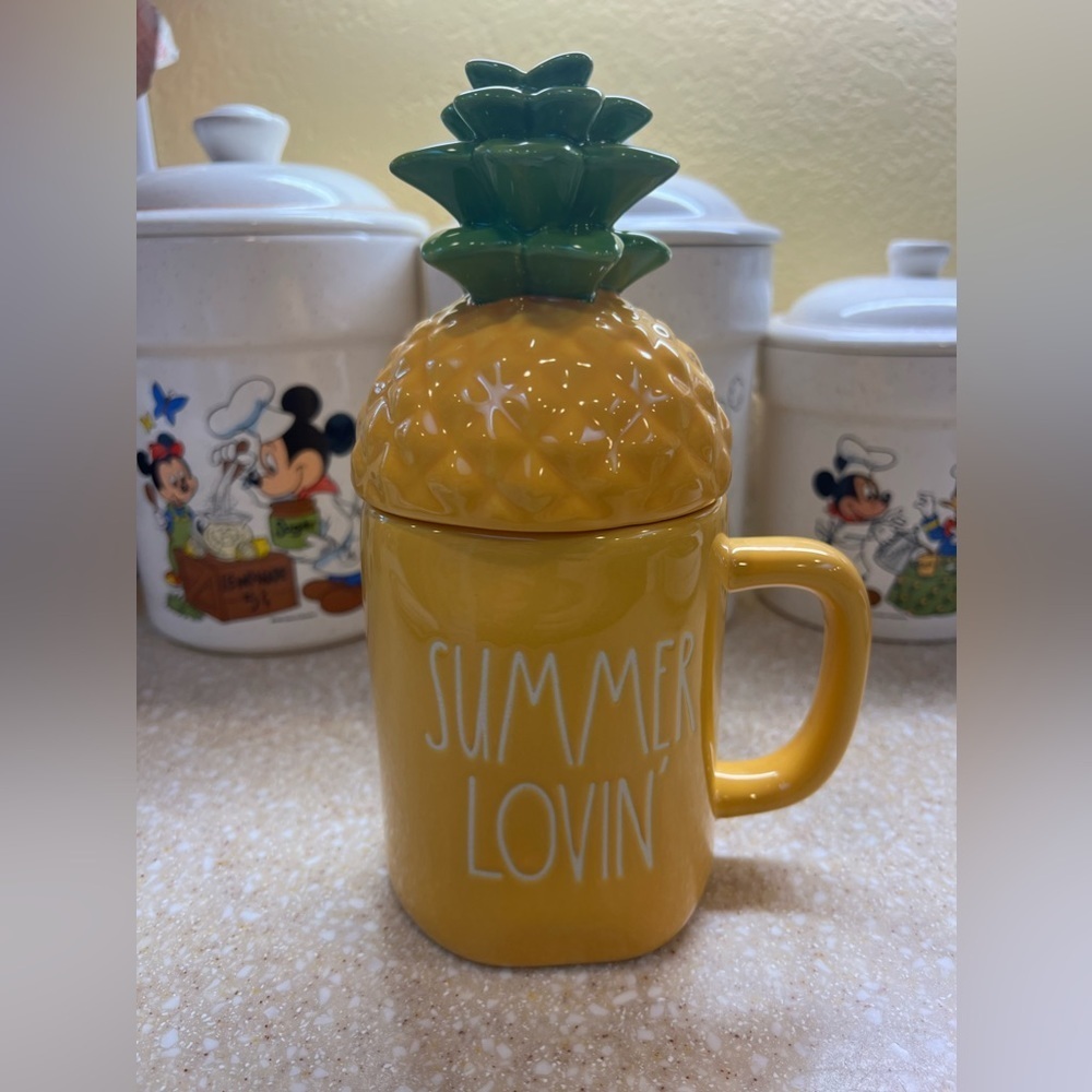 Ray Dunn Summer Lovin’ 2 piece pineapple mug